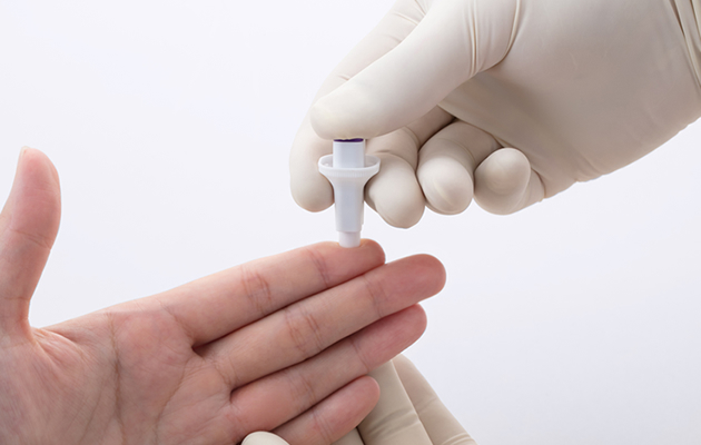 4.穿刺採血する